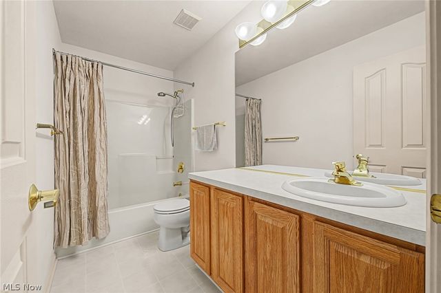 20067 Killians Grove, Strongsville, OH 44149