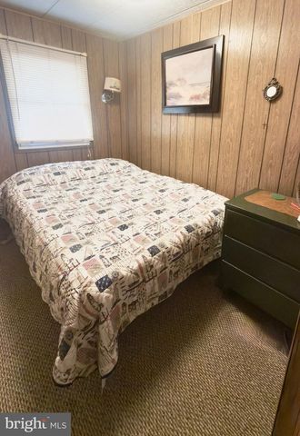 17 CHANNEL DR, Wildwood, NJ 08260