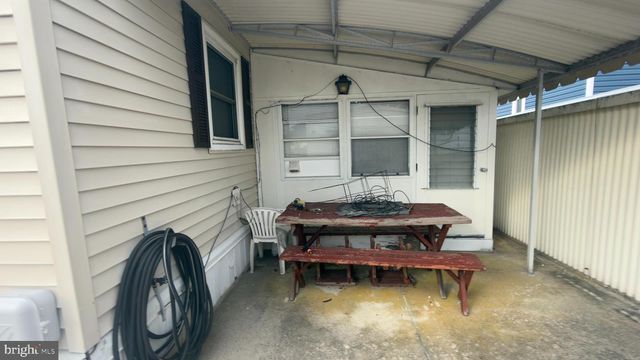 17 CHANNEL DR, Wildwood, NJ 08260