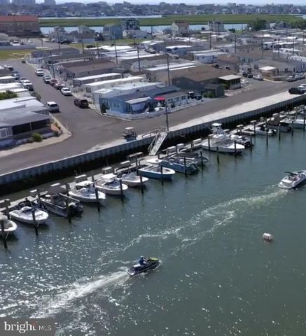 17 CHANNEL DR, Wildwood, NJ 08260