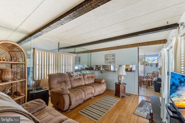 17 CHANNEL DR, Wildwood, NJ 08260