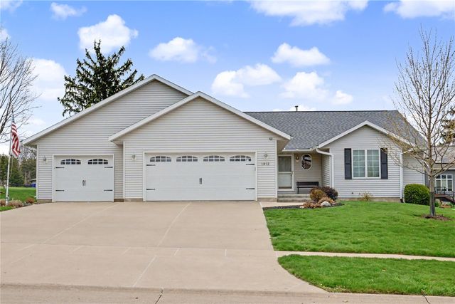 1912 Balsam Drive SW, Cedar Rapids, IA 52404