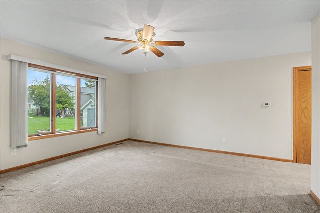 1912 Balsam Drive SW, Cedar Rapids, IA 52404