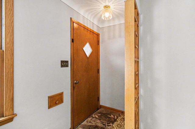 1294 Hall Avenue, West Saint Paul, MN 55118