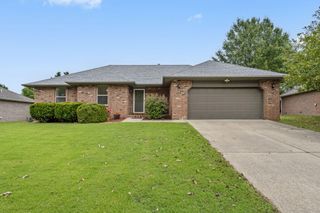 3645 West Village Terrace, Springfield, MO 65810