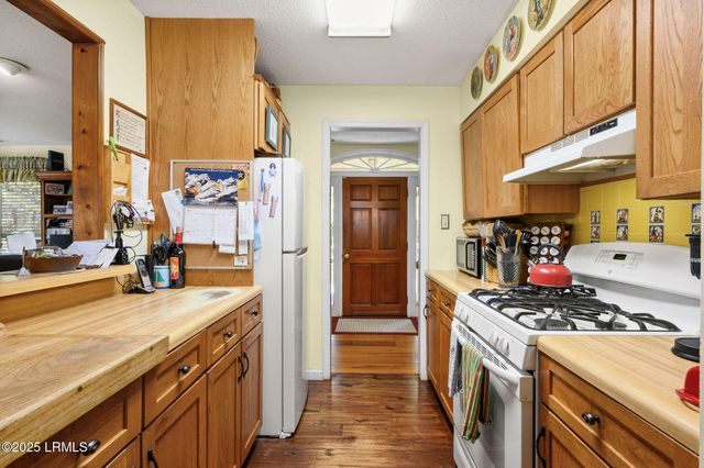 139 Cherry Point Road, Okatie, SC 29909