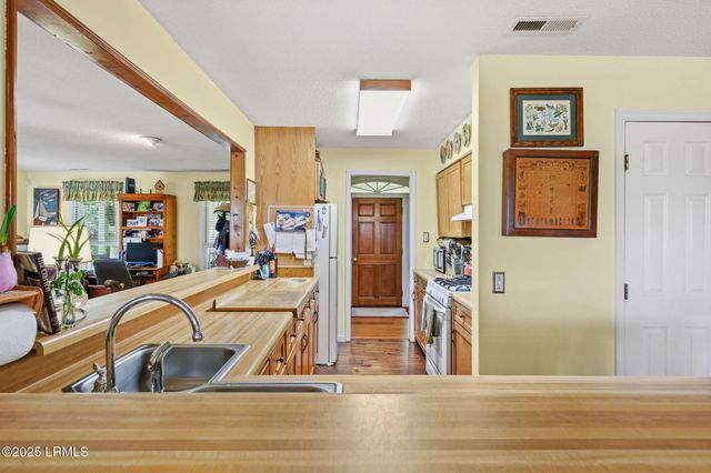 139 Cherry Point Road, Okatie, SC 29909