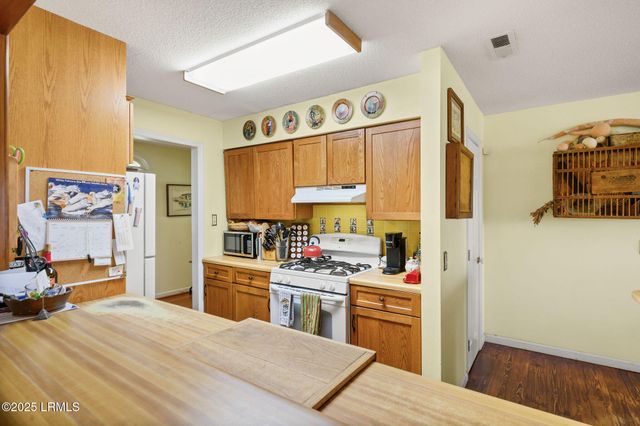 139 Cherry Point Road, Okatie, SC 29909