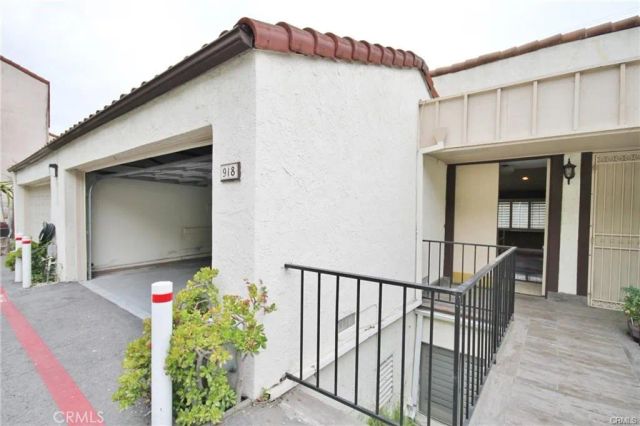 918 S Garfield Avenue, Monterey Park, CA 91754