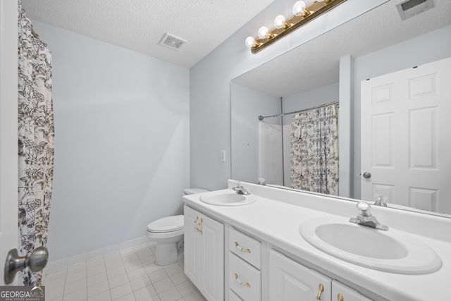 1620 Woodridge Bend, Mcdonough, GA 30252