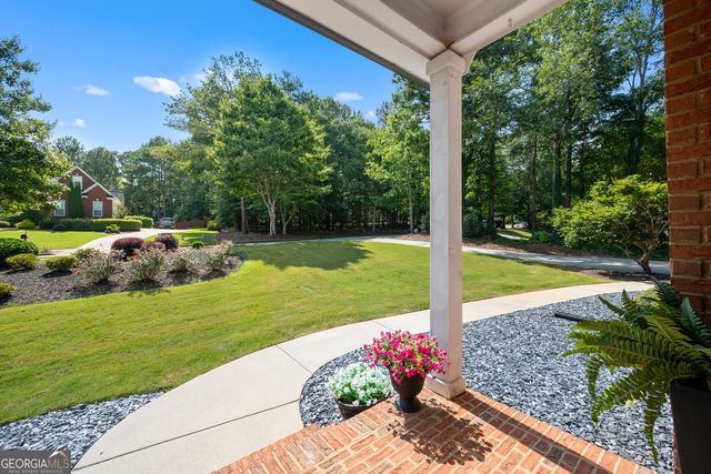 1620 Woodridge Bend, Mcdonough, GA 30252