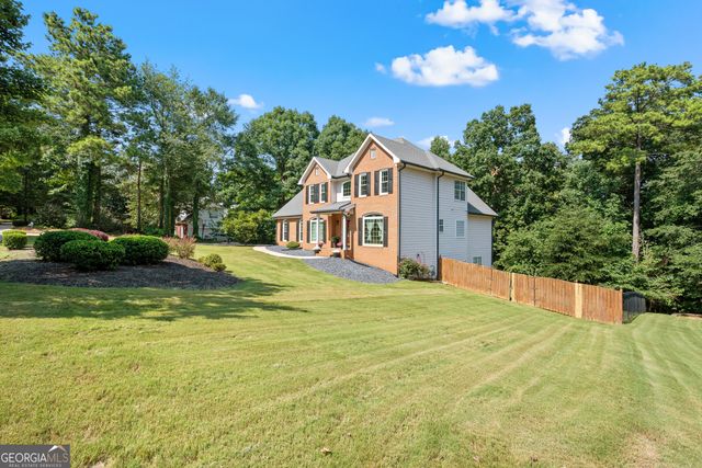 1620 Woodridge Bend, Mcdonough, GA 30252