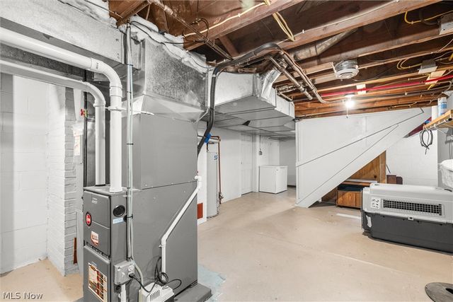 135 N Middle Street, Columbiana, OH 44408