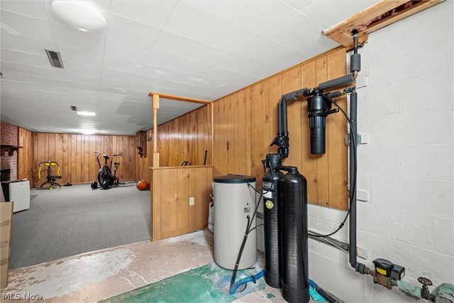 135 N Middle Street, Columbiana, OH 44408