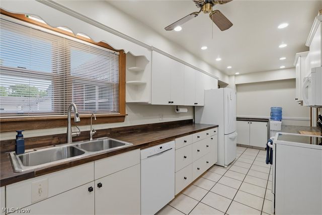 135 N Middle Street, Columbiana, OH 44408