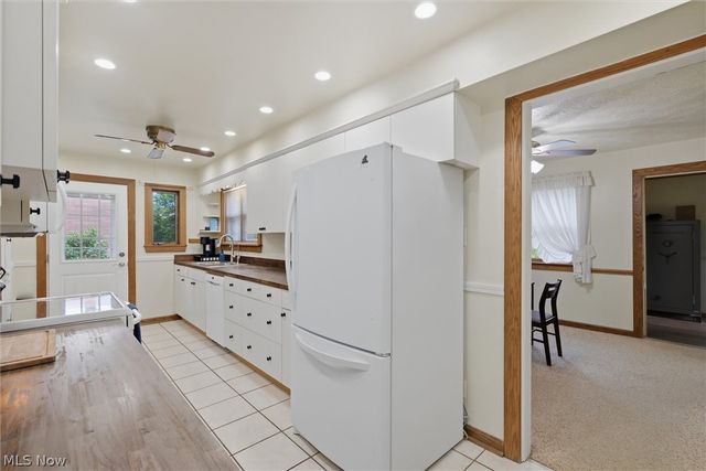 135 N Middle Street, Columbiana, OH 44408
