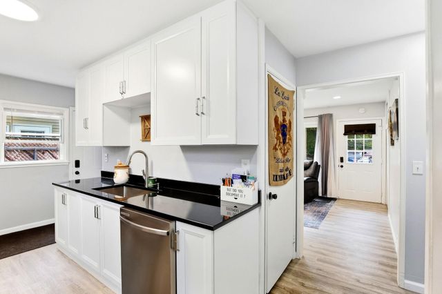 1462 Hazelwood Street, Saint Paul, MN 55106