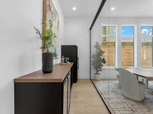 963 W 41st Street, Houston, TX 77018