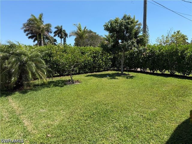 112 Capri BLVD, Naples, FL 34113