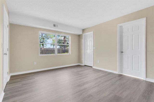 11 WINDTREE LANE B, Winter Garden, FL 34787