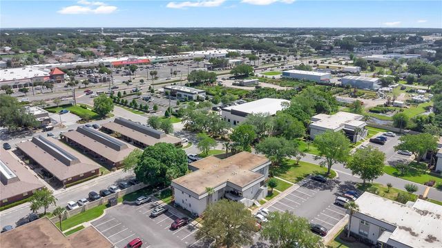 11 WINDTREE LANE B, Winter Garden, FL 34787
