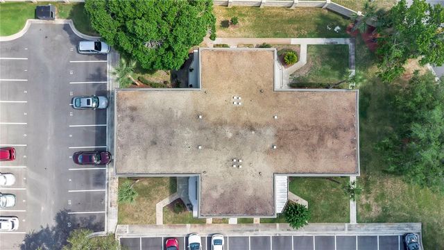 11 WINDTREE LANE B, Winter Garden, FL 34787