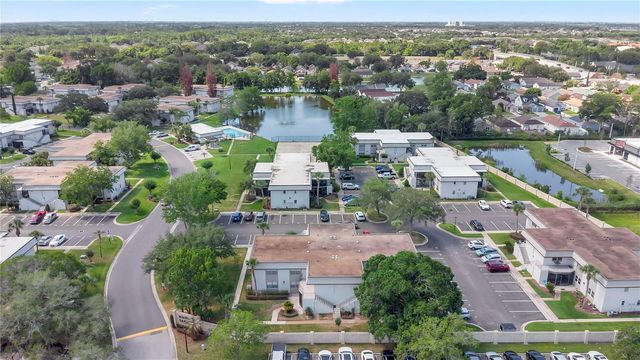 11 WINDTREE LANE B, Winter Garden, FL 34787