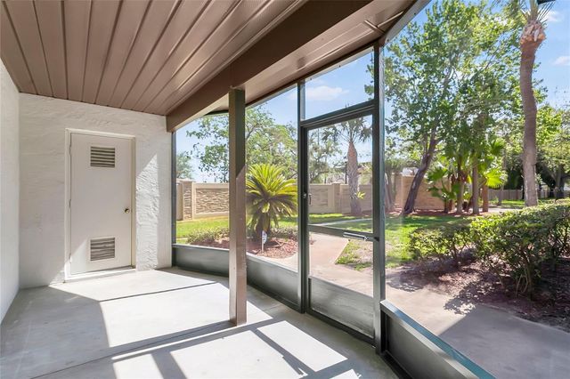 11 WINDTREE LANE B, Winter Garden, FL 34787