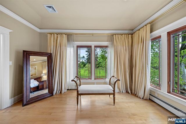 67 Norman Place, Tenafly, NJ 07670