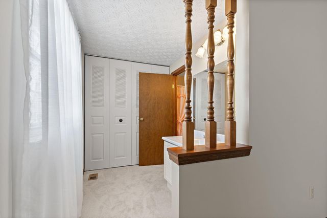 5000 Honeysuckle Boulevard, Columbus, OH 43230