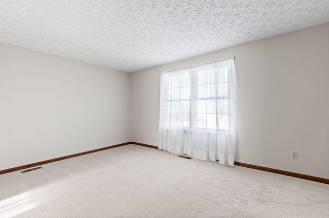 5000 Honeysuckle Boulevard, Columbus, OH 43230