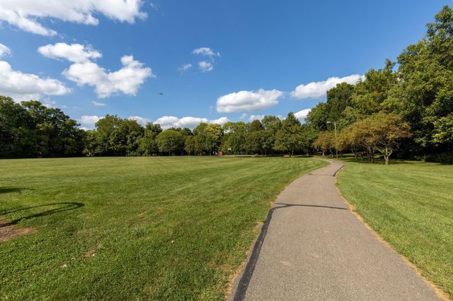 5000 Honeysuckle Boulevard, Columbus, OH 43230