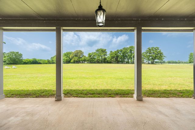173 Rs County Road 2365, Alba, TX 75410