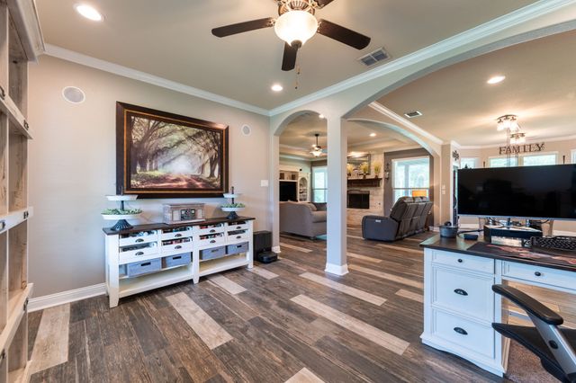 173 Rs County Road 2365, Alba, TX 75410