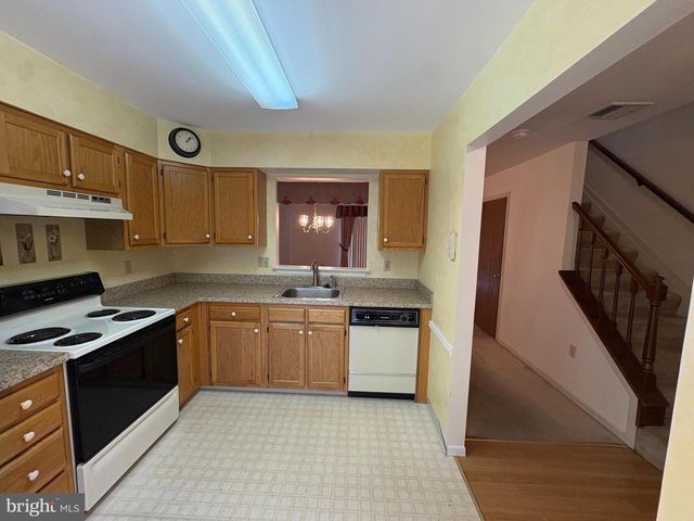 107 DELANCY PL, Lancaster, PA 17601