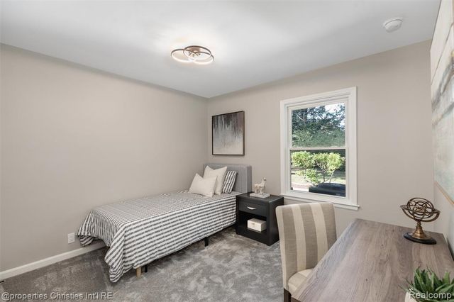 1257 Charrington Road, Bloomfield Hills, MI 48301