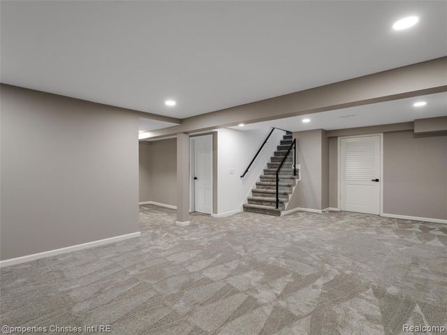 1257 Charrington Road, Bloomfield Hills, MI 48301