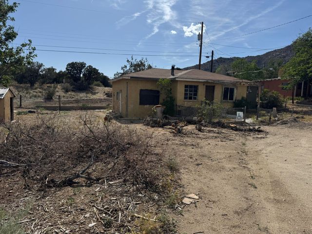 11 ALEJANDRO Road NE, Albuquerque, NM 87123