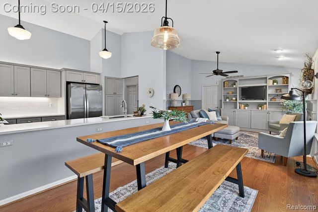 22787 Woodcreek Drive, Taylor, MI 48180