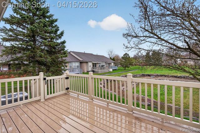 22787 Woodcreek Drive, Taylor, MI 48180