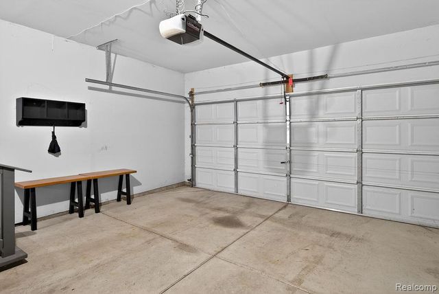 22787 Woodcreek Drive, Taylor, MI 48180