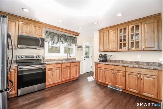 115 Wynwood Drive, New Milford, CT 06776