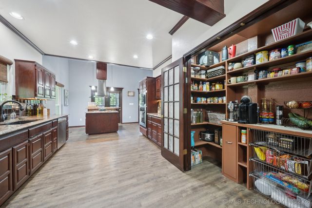 10102 N 147th East Avenue, Owasso, OK 74055