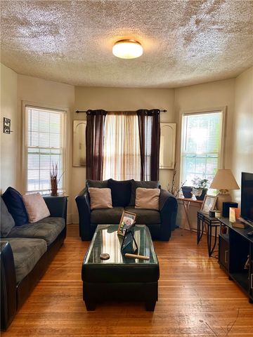 899 Genesee Street, Rochester, NY 14611