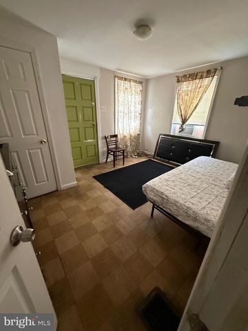 22 E FEDERAL ST, Burlington, NJ 08016