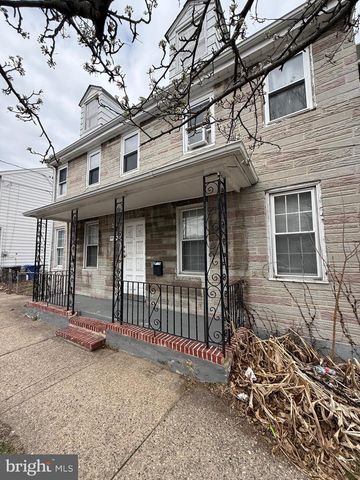 22 E FEDERAL ST, Burlington, NJ 08016