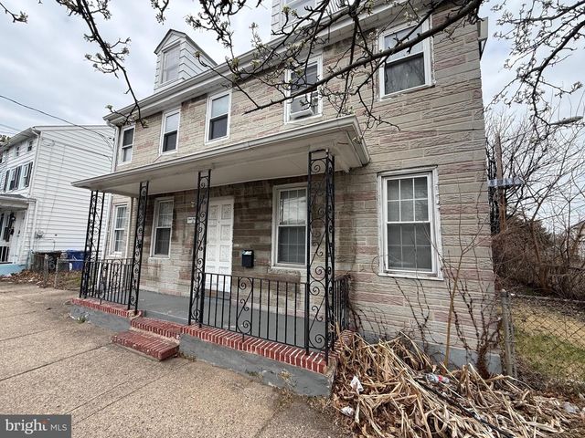 22 E FEDERAL ST, Burlington, NJ 08016