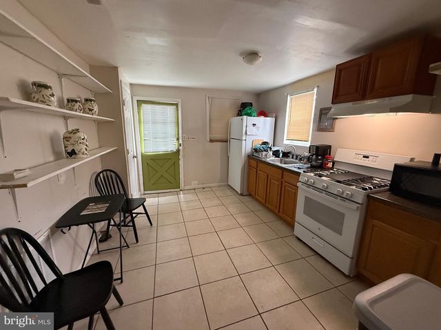 22 E FEDERAL ST, Burlington, NJ 08016