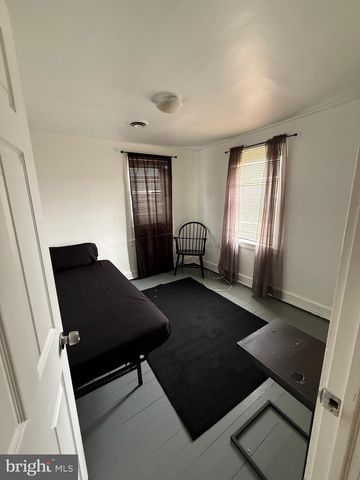 22 E FEDERAL ST, Burlington, NJ 08016