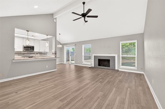 9507 Secretariat Drive, Houston, TX 77065